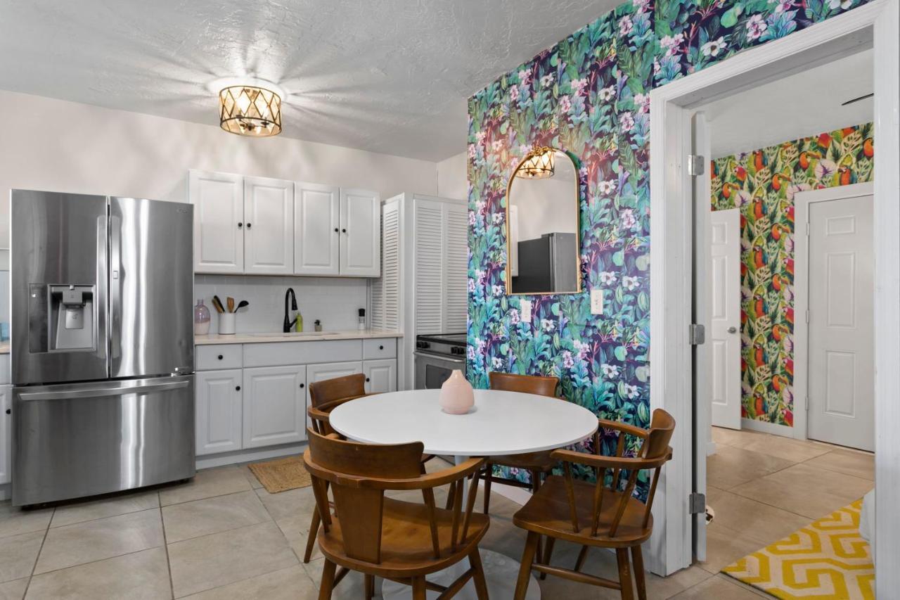 Bayside Safari 1Bed 1 Bath Apartment Tampa Exterior photo